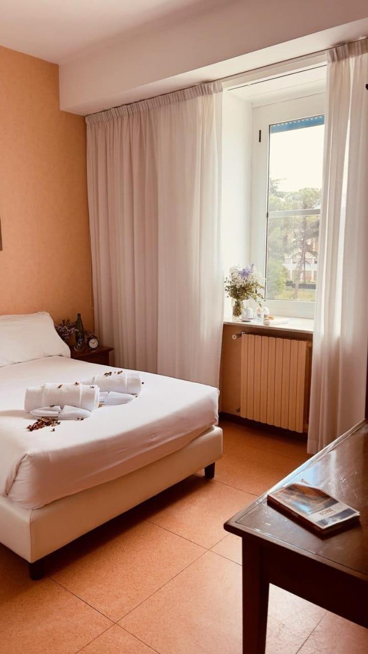 Villa Eur Parco Dei Pini Rome Room photo